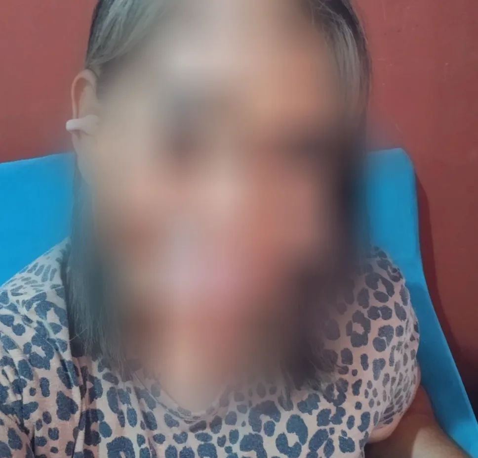 Emma, 36