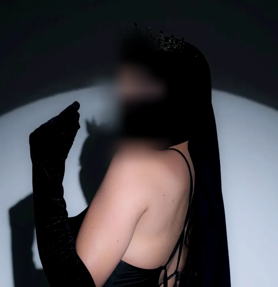 Maria, 23