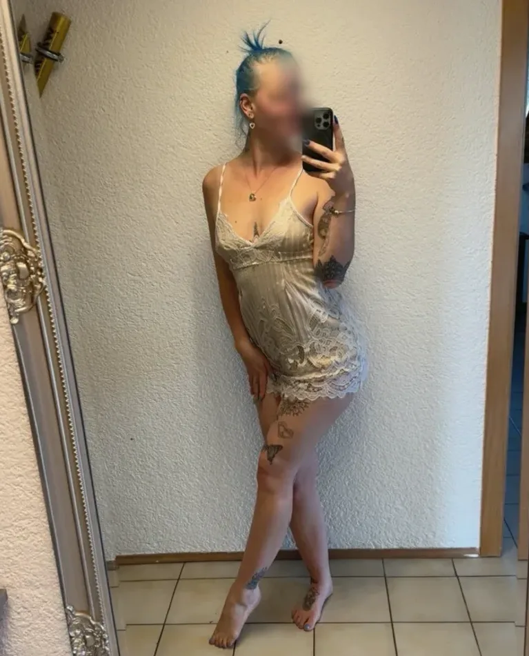 Vilma, 25
